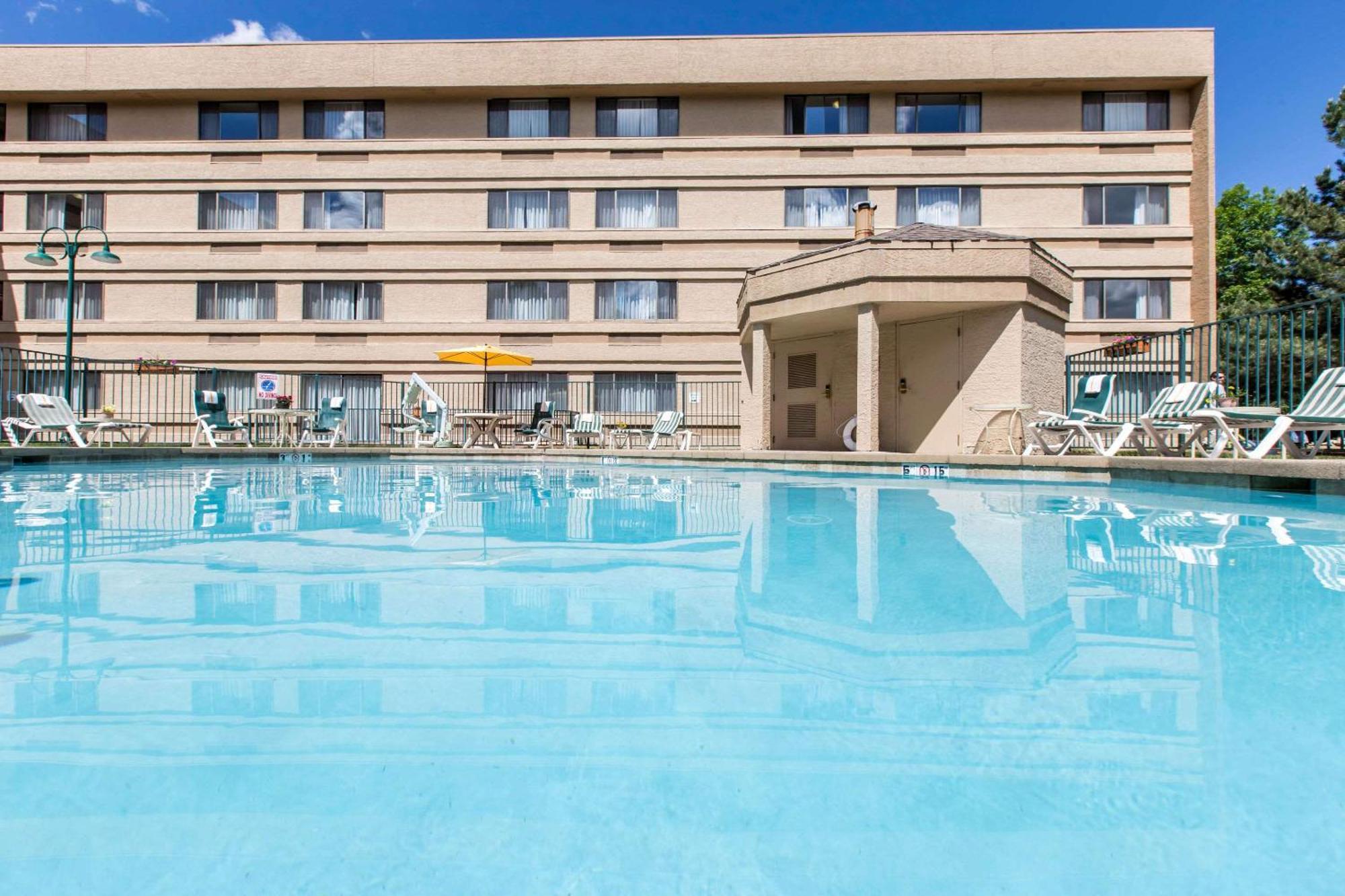 Comfort Inn Near Vail Beaver Creek Avon Exterior photo