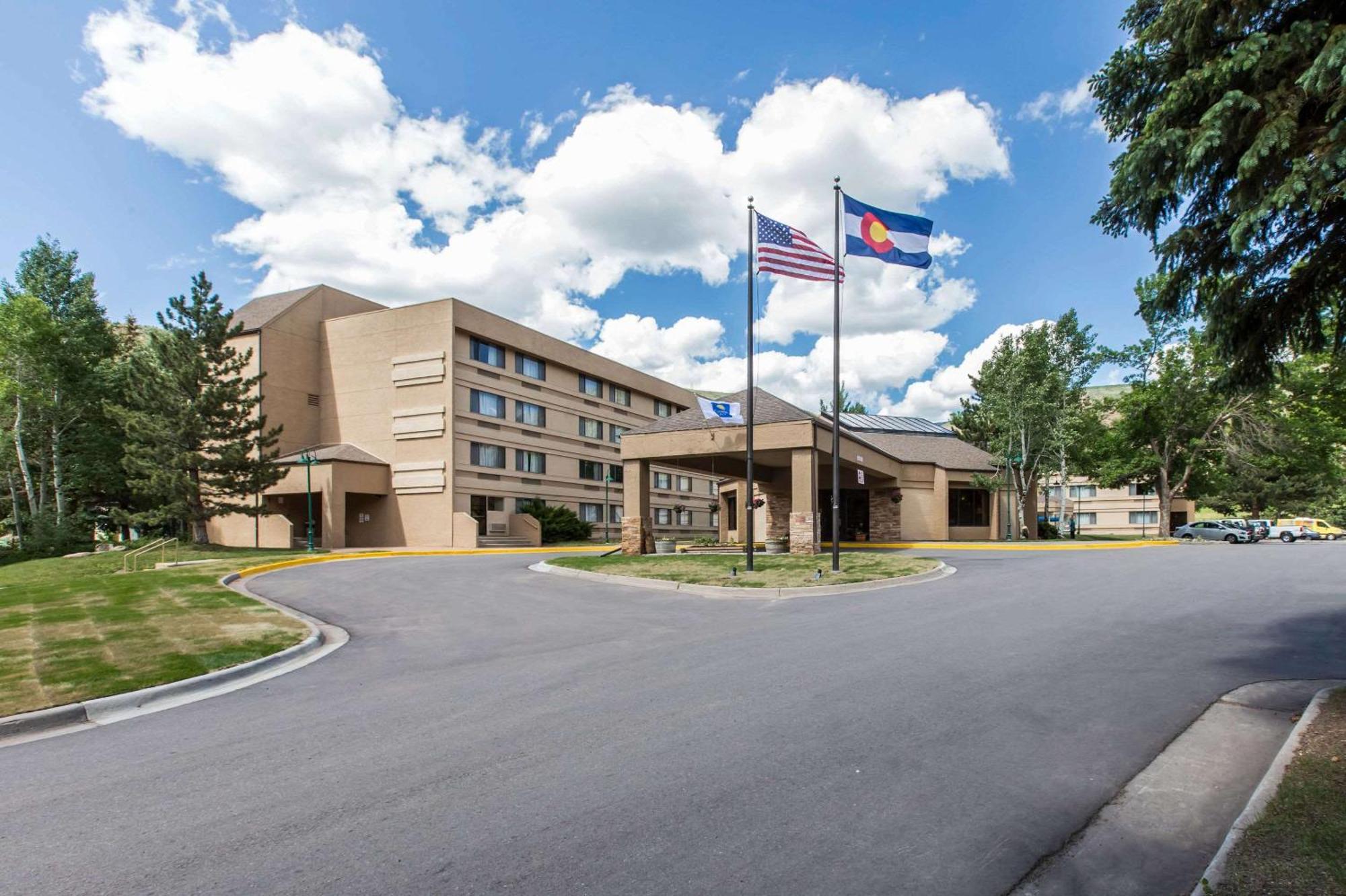 Comfort Inn Near Vail Beaver Creek Avon Exterior photo